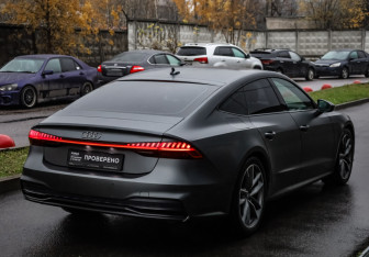 Подержанный автомобиль Audi A7 2018 года (5 фото)
