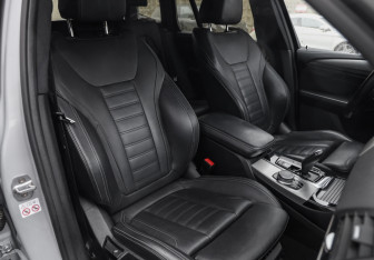 Подержанный автомобиль BMW X3 2019 года (32 фото)