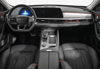 Подержанный автомобиль Chery Arrizo 8 2023 года (13 фото)