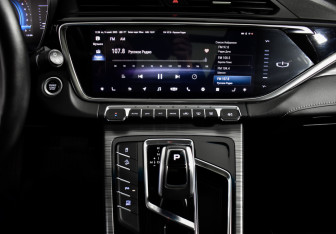 Подержанный автомобиль Geely Atlas Pro 2021 года (17 фото)