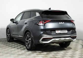 Подержанный автомобиль Kia Sportage 2022 года (7 фото)