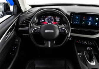 Подержанный автомобиль Haval F7 2022 года (12 фото)