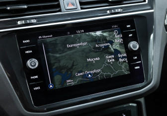 Подержанный автомобиль Volkswagen Tiguan 2022 года (22 фото)