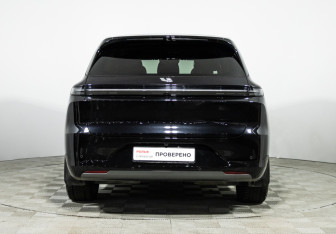 Подержанный автомобиль LiXiang L6 2024 года (6 фото)