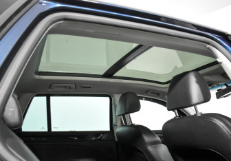 Подержанный автомобиль Skoda Superb Wagon 2014 года (21 фото)