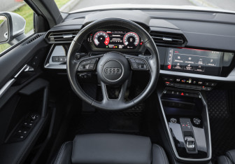 Подержанный автомобиль Audi A3 Sedan 2021 года (14 фото)