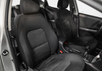 Подержанный автомобиль Kia Ceed Hatchback 2015 года (18 фото)