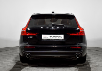 Подержанный автомобиль Volvo V60 2019 года (6 фото)