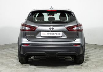 Подержанный автомобиль Nissan Qashqai 2020 года (6 фото)