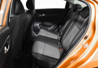 Подержанный автомобиль Kia Rio Sedan 2017 года (11 фото)