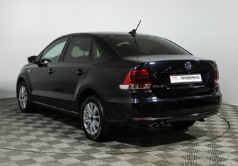 Подержанный автомобиль Volkswagen Polo Sedan 2018 года (7 фото)