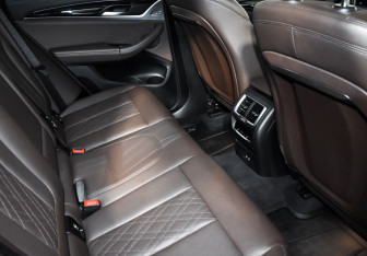 Подержанный автомобиль BMW X3 2022 года (14 фото)
