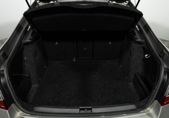 Подержанный автомобиль Skoda Octavia Liftback 2019 года (22 фото)