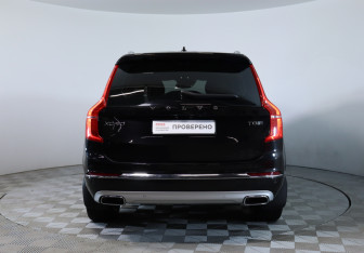 Подержанный автомобиль Volvo XC90 2020 года (6 фото)