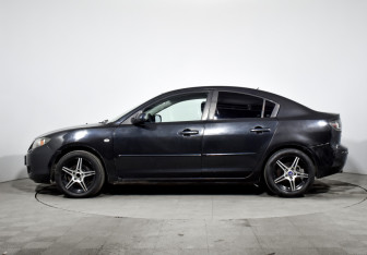 Подержанный автомобиль Mazda 3 Sedan 2007 года (8 фото)