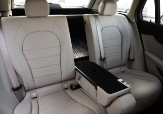 Подержанный автомобиль Mercedes-Benz GLC Coupe 2020 года (27 фото)