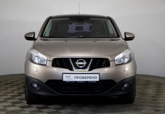 Подержанный автомобиль Nissan Qashqai 2011 года (2 фото)