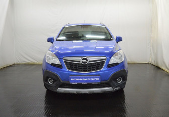 Подержанный автомобиль Opel Mokka 2014 года (2 фото)