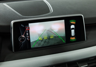 Подержанный автомобиль BMW X5 2016 года (15 фото)