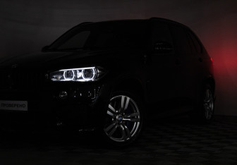 Подержанный автомобиль BMW X5 2017 года (30 фото)