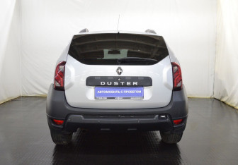 Подержанный автомобиль Renault Duster 2020 года (6 фото)