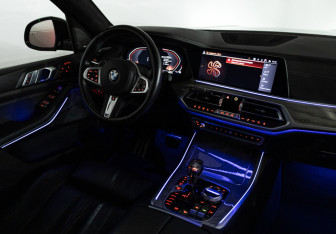 Подержанный автомобиль BMW X7 2019 года (31 фото)