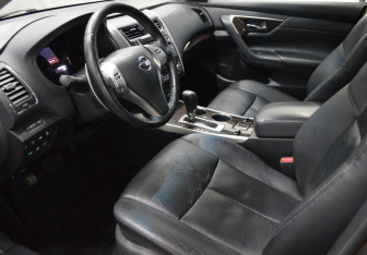 Подержанный автомобиль Nissan Teana 2014 года (9 фото)