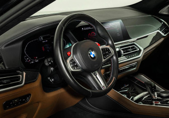 Подержанный автомобиль BMW X6 M 2020 года (11 фото)