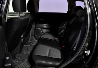 Подержанный автомобиль Mitsubishi Outlander 2017 года (11 фото)