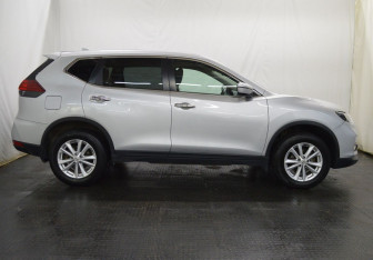 Подержанный автомобиль Nissan X-Trail 2021 года (4 фото)