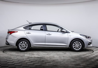 Подержанный автомобиль Hyundai Solaris Sedan 2019 года (4 фото)