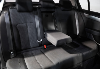 Подержанный автомобиль Volkswagen Passat Sedan 2012 года (18 фото)