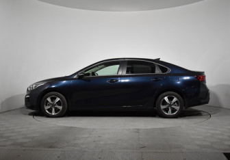 Подержанный автомобиль Kia Cerato Sedan 2019 года (8 фото)