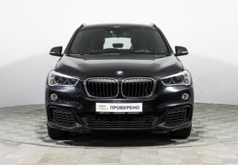 Подержанный автомобиль BMW X1 2018 года (2 фото)
