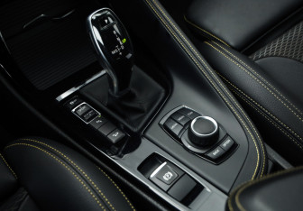 Подержанный автомобиль BMW X2 2021 года (20 фото)