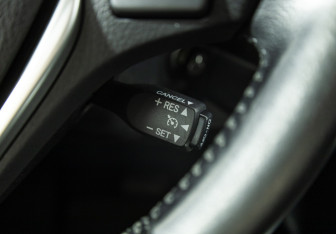 Подержанный автомобиль Toyota Corolla Sedan 2014 года (18 фото)