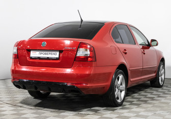Подержанный автомобиль Skoda Octavia Liftback 2011 года (5 фото)