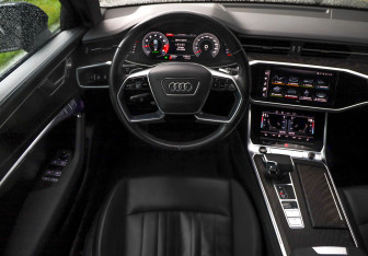 Подержанный автомобиль Audi A6 Sedan 2020 года (14 фото)