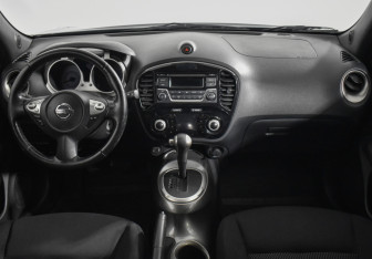 Подержанный автомобиль Nissan Juke 2014 года (13 фото)