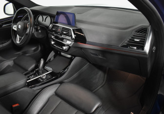 Подержанный автомобиль BMW X4 2021 года (12 фото)