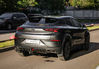 Подержанный автомобиль Changan UNI-T 2023 года (6 фото)