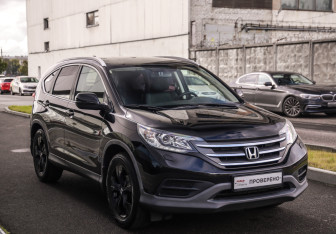 Подержанный автомобиль Honda CR-V 2013 года (5 фото)