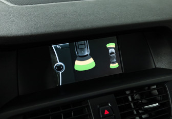 Подержанный автомобиль BMW X3 2013 года (17 фото)