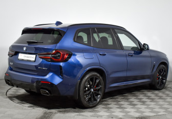 Подержанный автомобиль BMW X3 2023 года (5 фото)