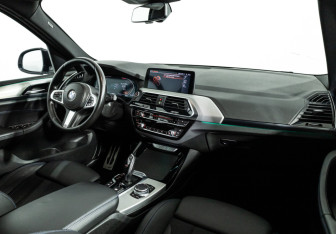 Подержанный автомобиль BMW X3 2019 года (9 фото)