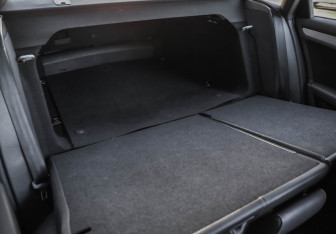 Подержанный автомобиль Audi A4 Sedan 2015 года (30 фото)