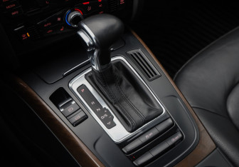 Подержанный автомобиль Audi A4 allroad 2012 года (17 фото)