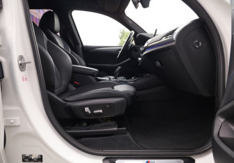 Подержанный автомобиль BMW X3 2020 года (25 фото)