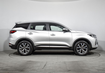 Подержанный автомобиль Chery Tiggo 7 Pro 2022 года (4 фото)