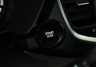 Подержанный автомобиль LADA (ВАЗ) Vesta Sedan 2023 года (16 фото)